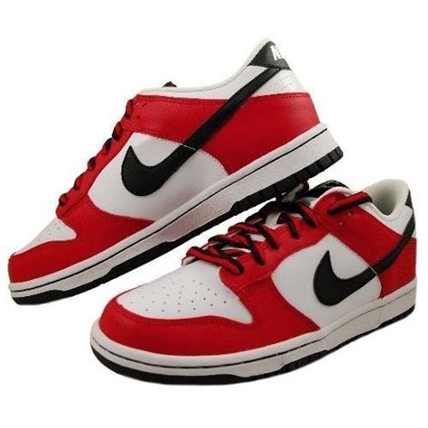 nike dunks junior size 3.